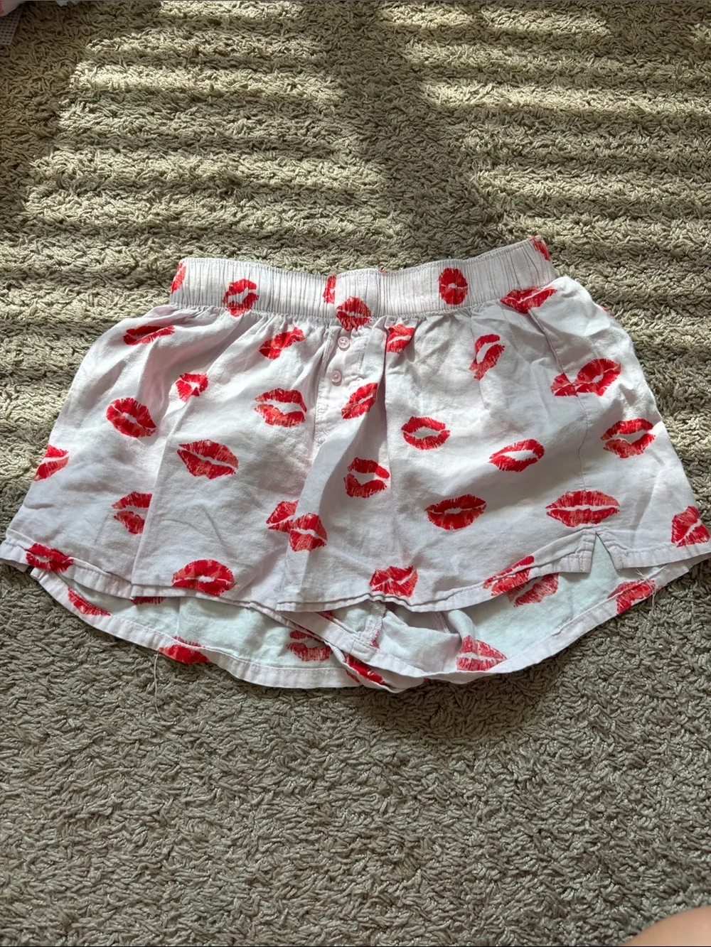 Colsie White Shorts with Red Lip Print